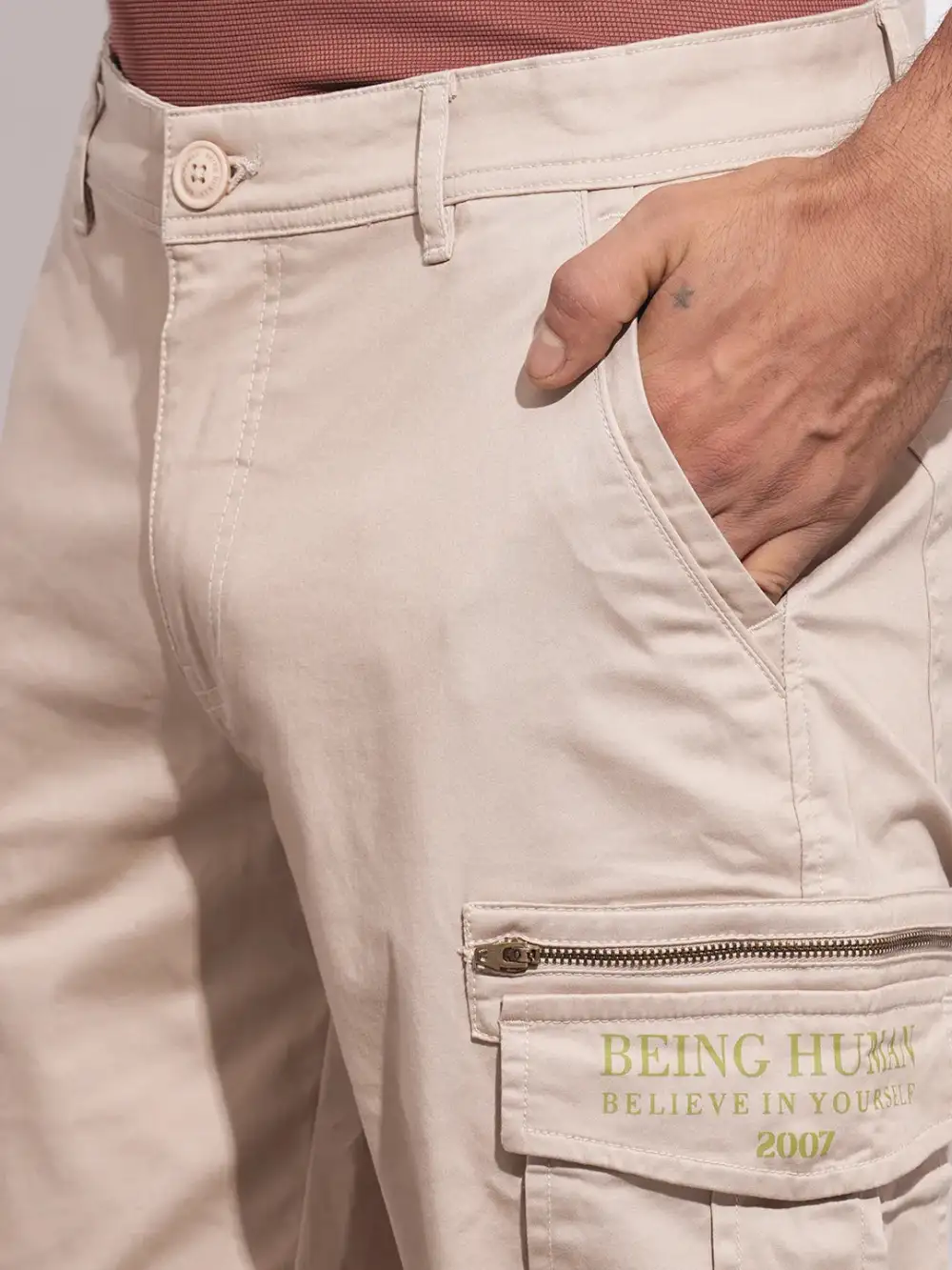 Modern Easy-Fit Cotton Cargo Trousers