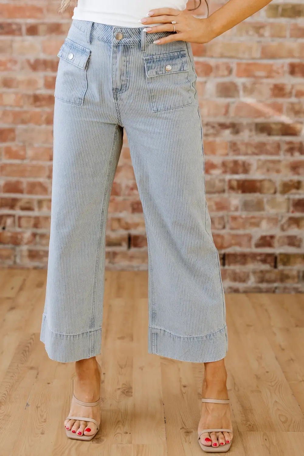 Women's Stripe Button Flap Pocket Cuffed Hem Wide Leg Jeans