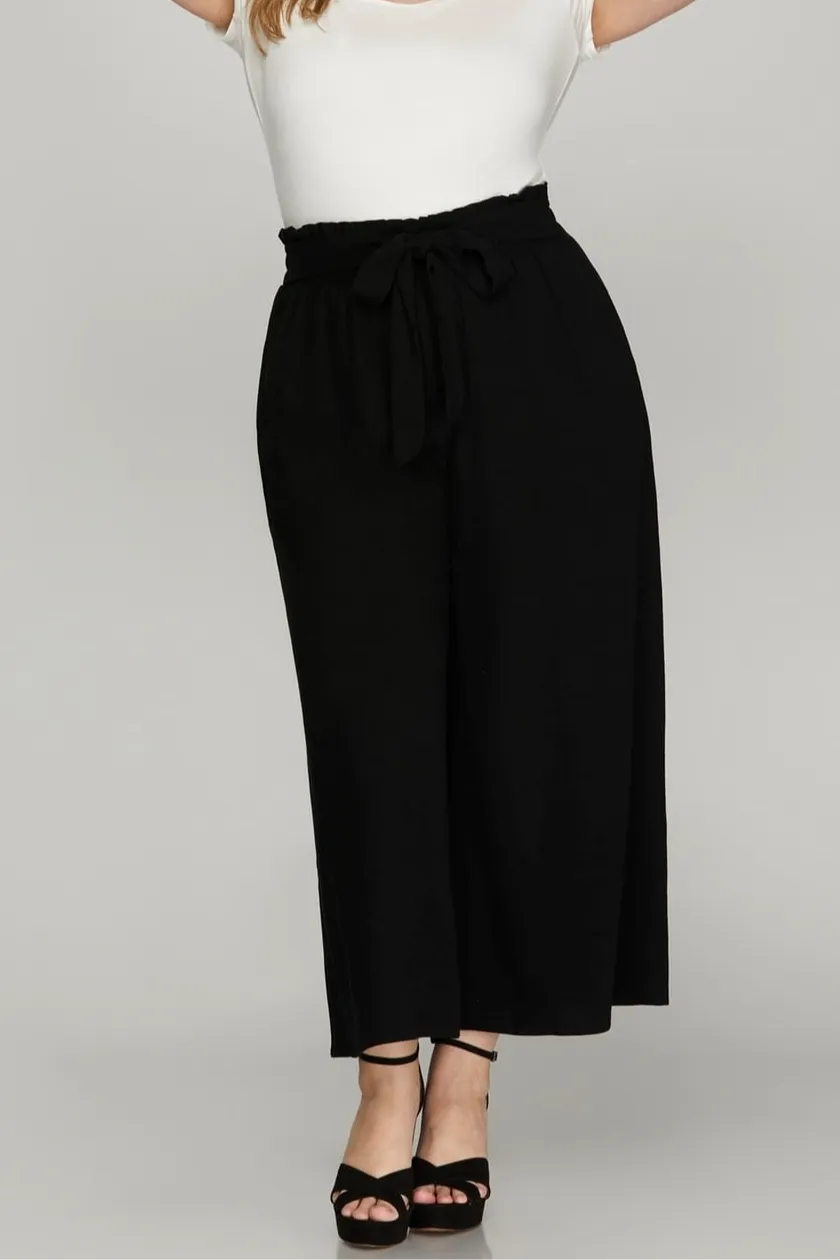 Wide-Leg Tie-Waist Capri Trousers