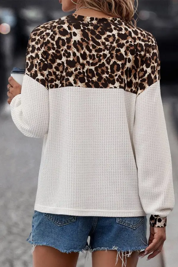 Women's Leopard Print Waffle Knit V Neck Top