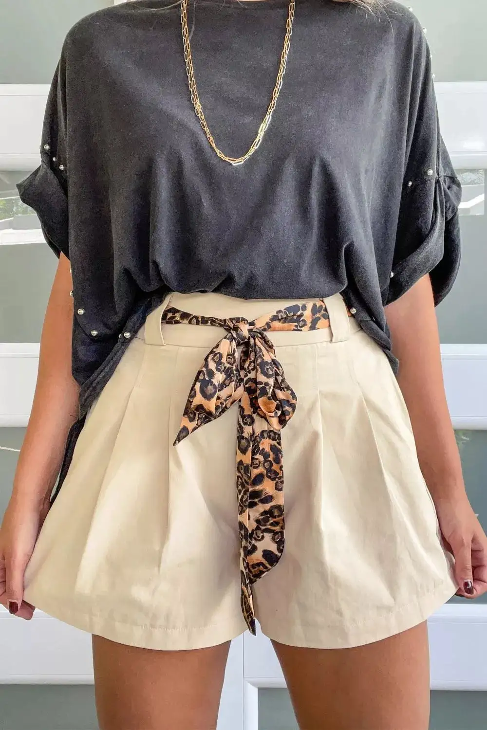 High-Waist Pleated Pocketed Cotton Casual Shorts