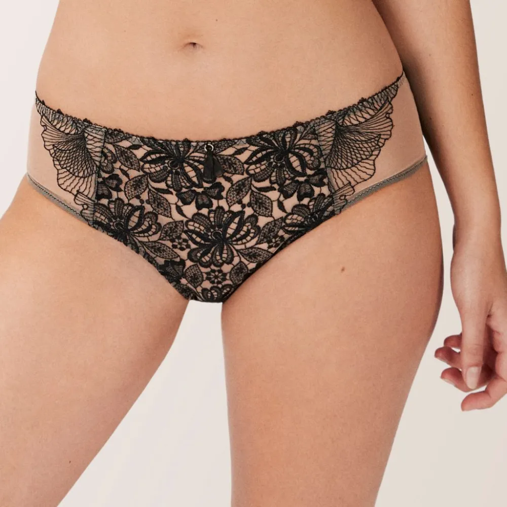 Women's Seamless Embroidery Mesh Boxer Panty