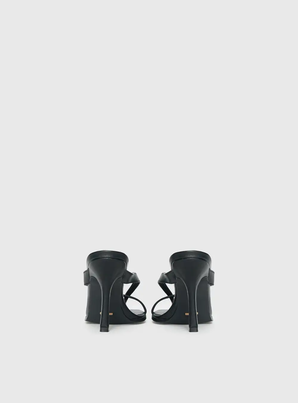 Clean Dress Heel Shoes