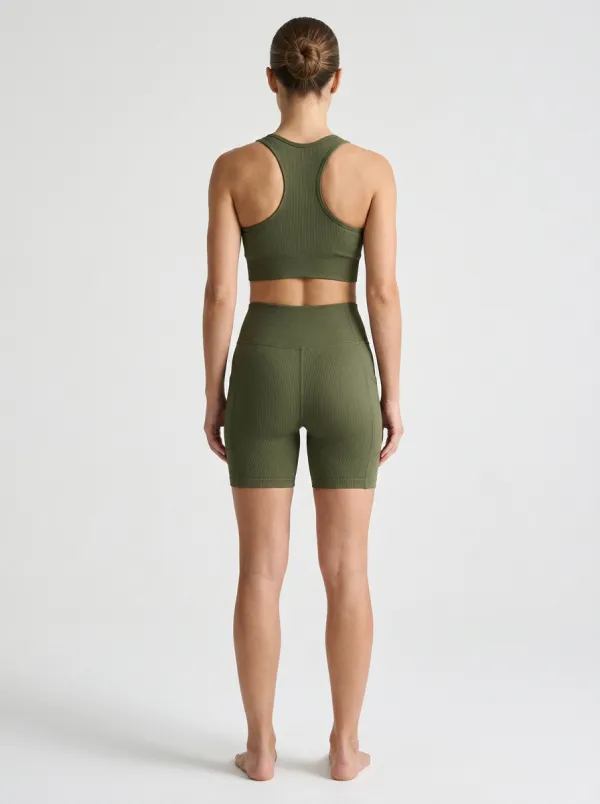 Dynamic Ribbed Texture Seamless Design Wardrobe Women's Tank Top And Sports Shorts Set