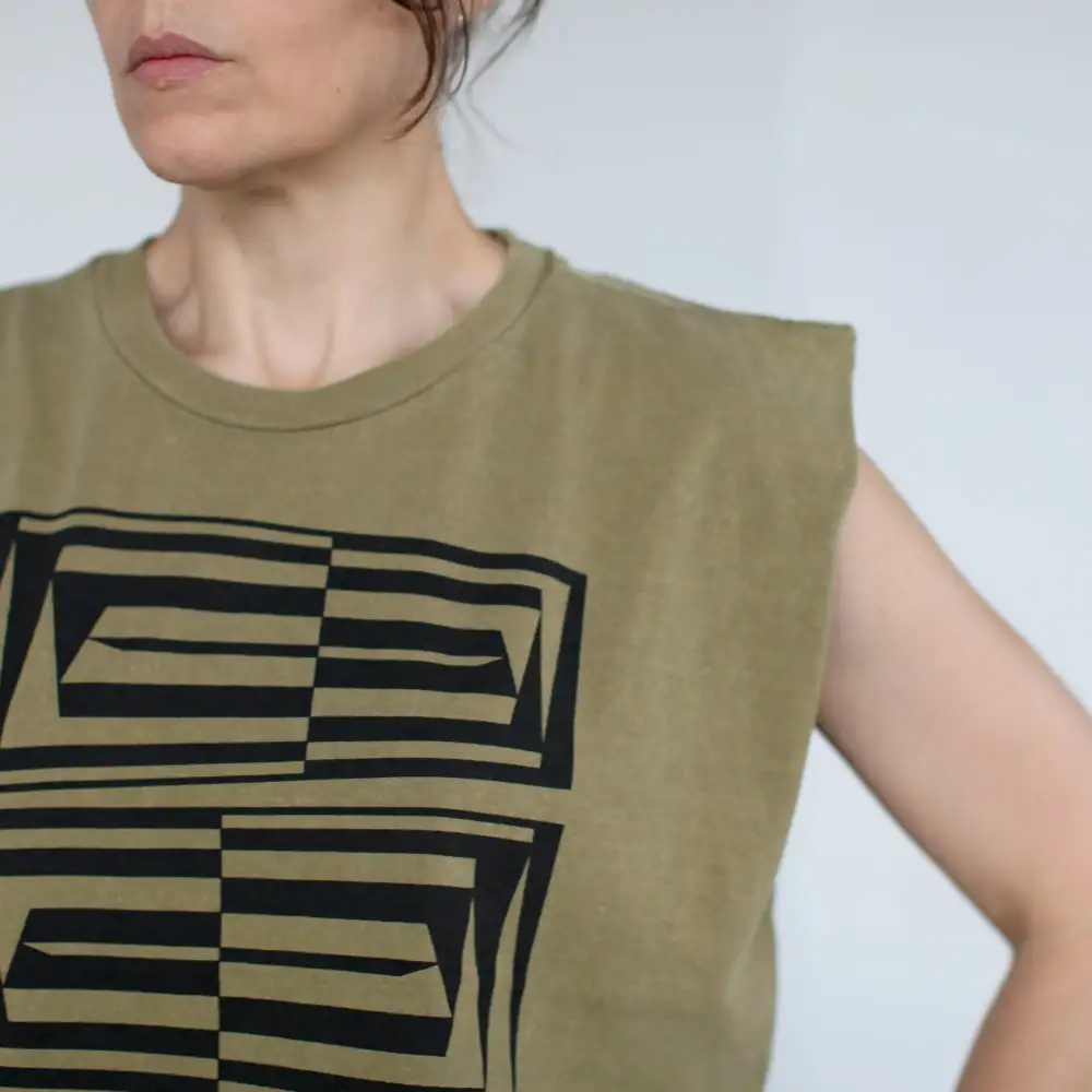 Vertigo Cotton Crop Muscle Tank