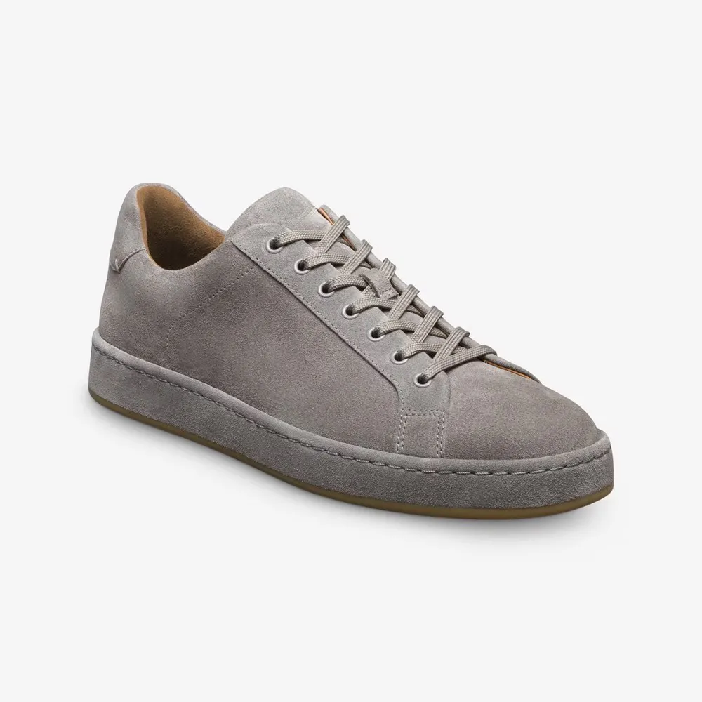 Modern Look Lace-up Sneaker
