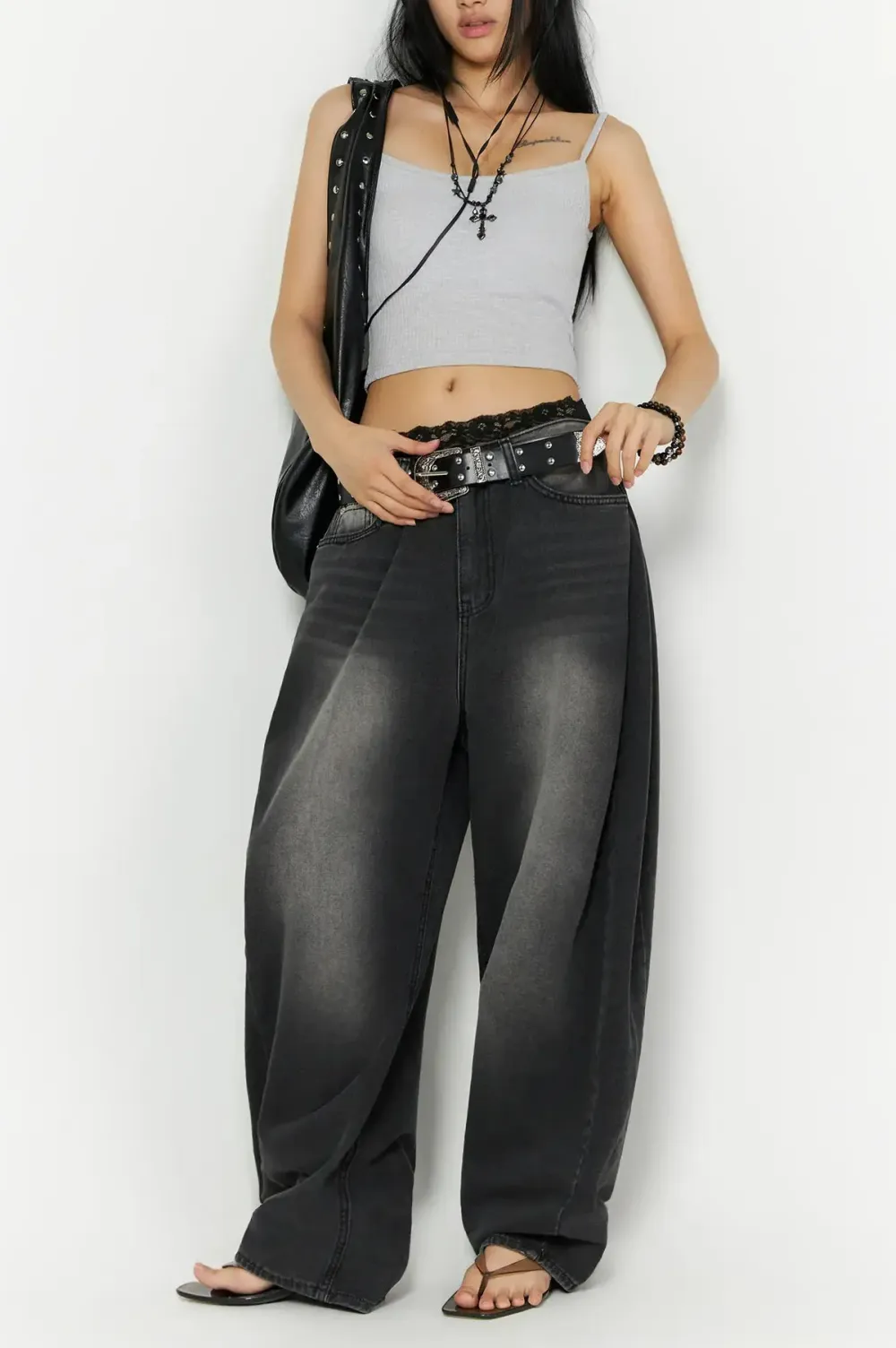 Pintuck Balloon Jeans