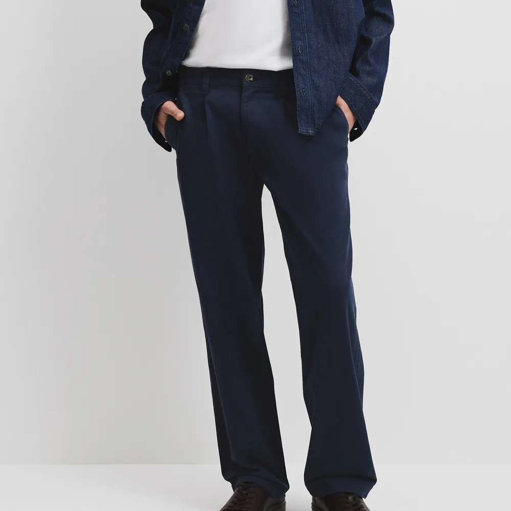 Men's Textured Classic Pants