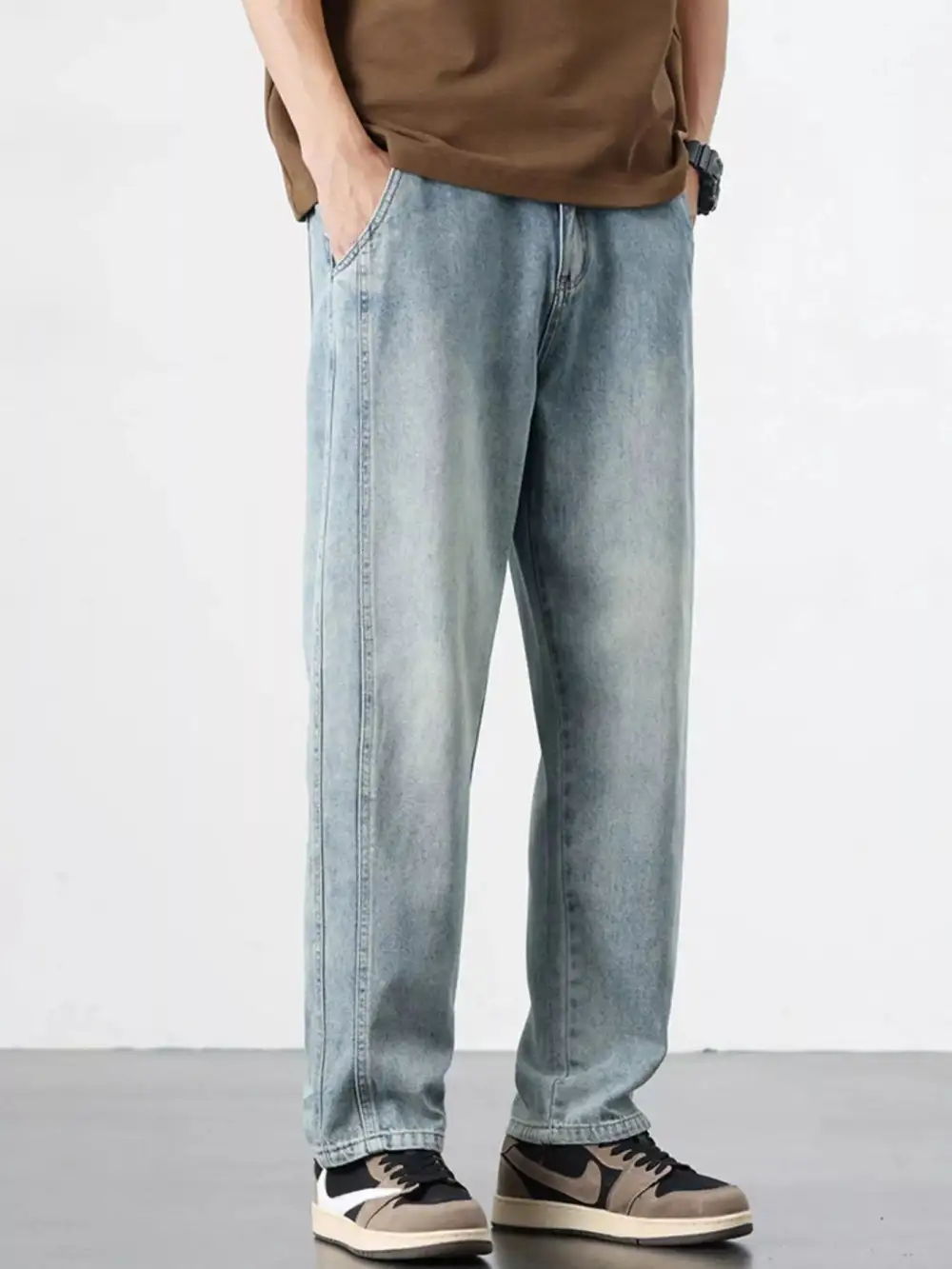 Relaxed Fit Jeans