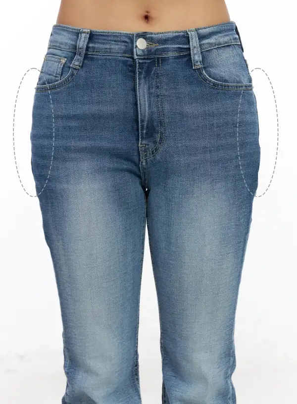 Hip-Pad Medium Wash Flared Jeans