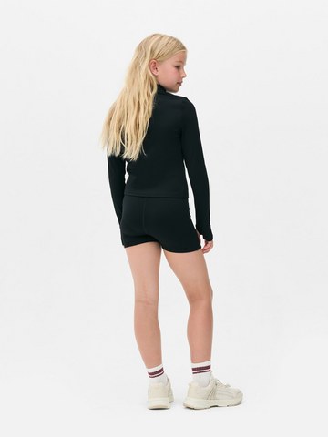 Sports Shorts detail 1