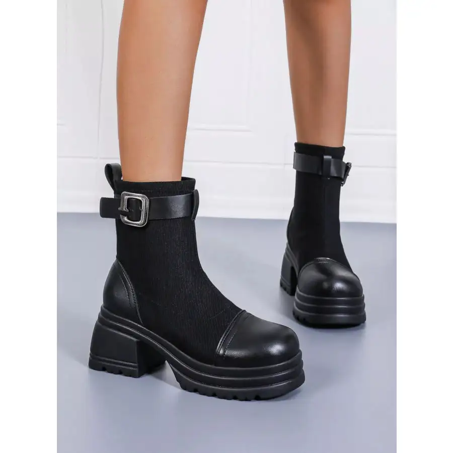 Chic Round Toe Block Heels Boots