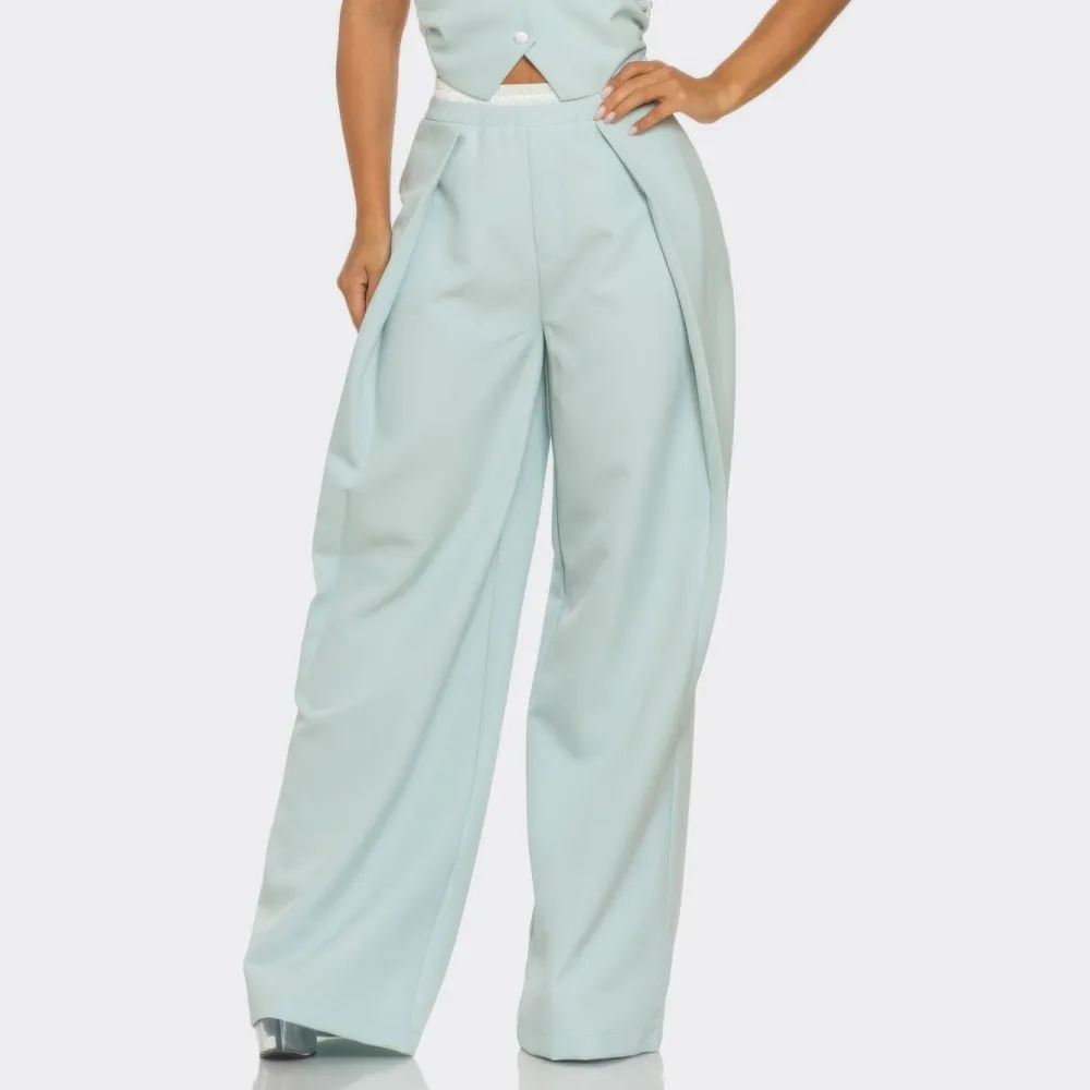 Relaxed Coordinated Pants Set