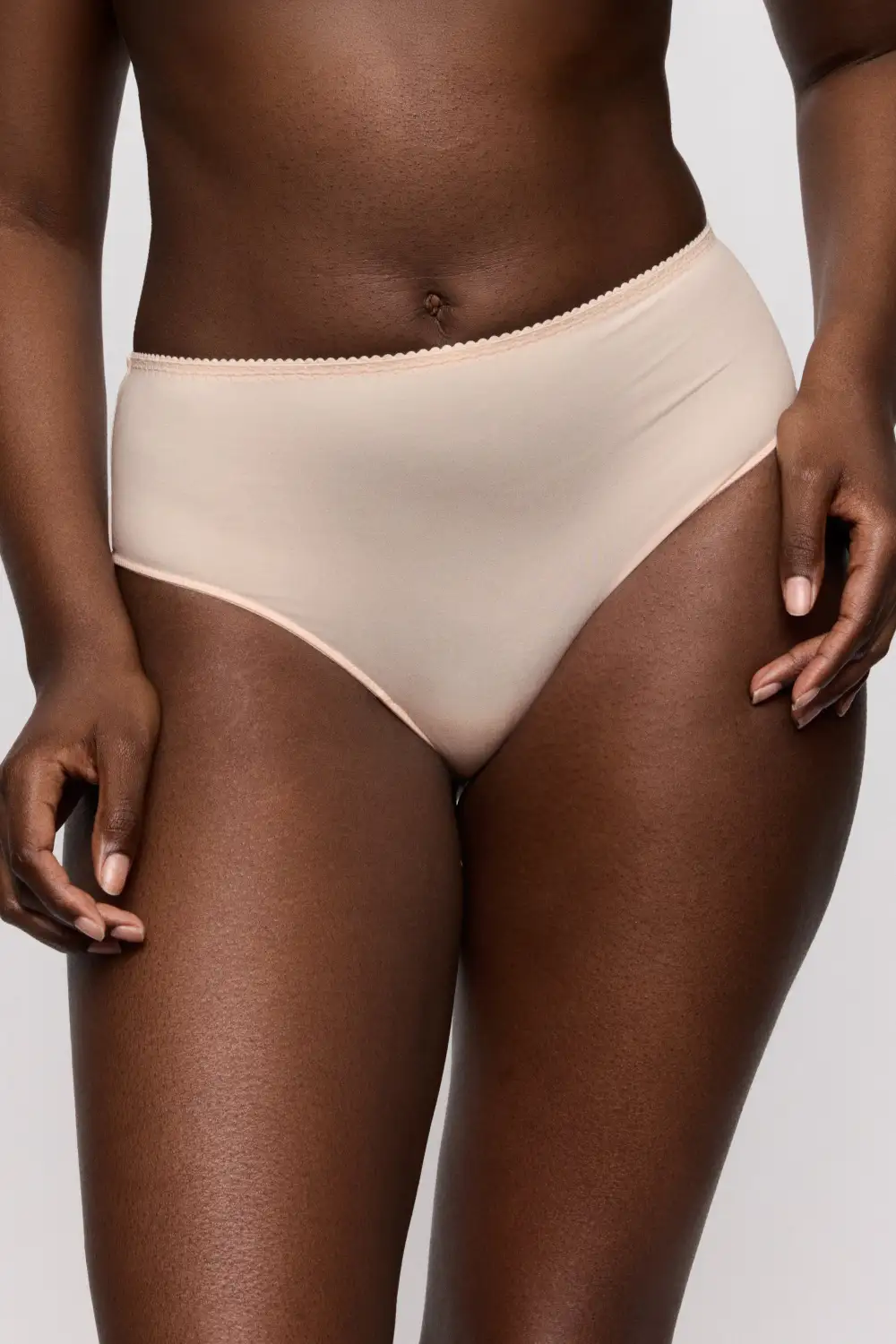 Women's Flat Seams Elastic Waistband Cotton Gusset Cotton Retro Detail Brief Panty