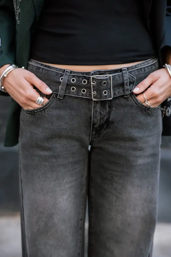 Women's Classic Minimal Denim Jeans