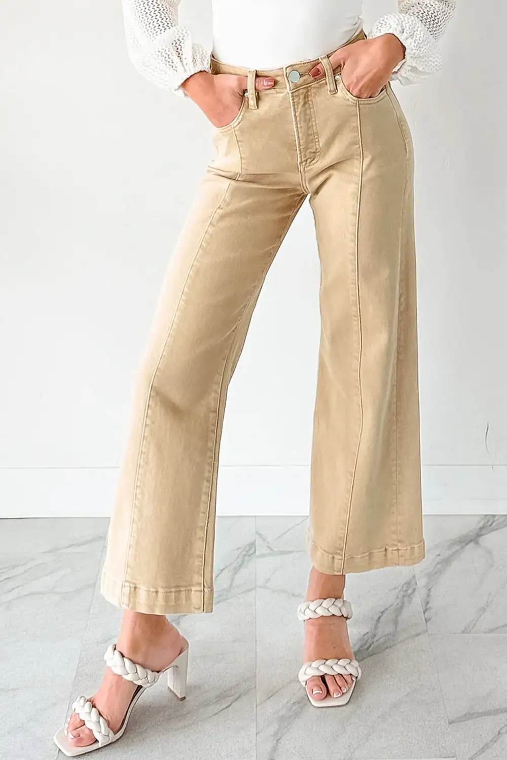 Women's Solid Seamed Center Wide Leg Cropped Jeans