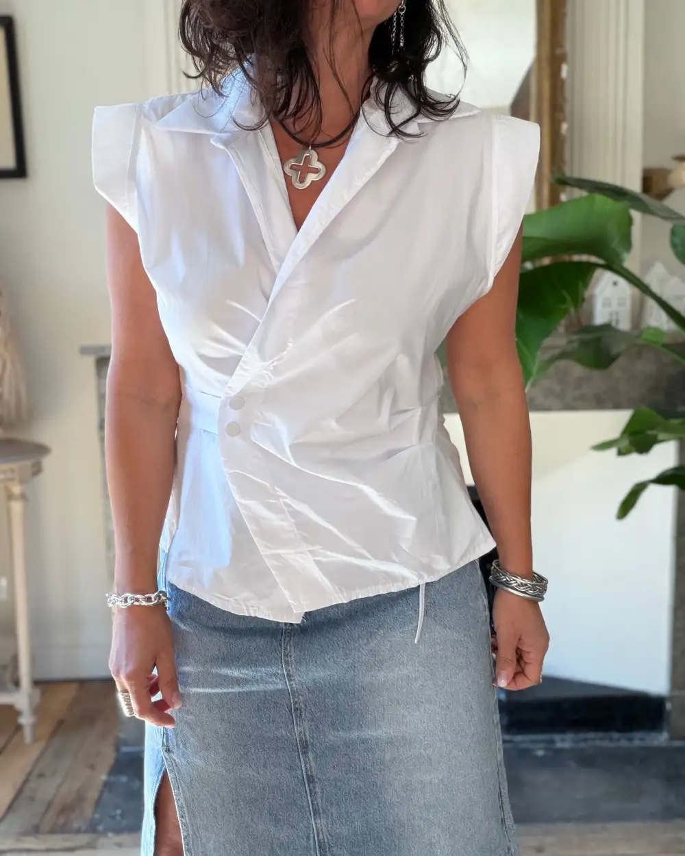 Refined Statement Classic Everyday Blouse