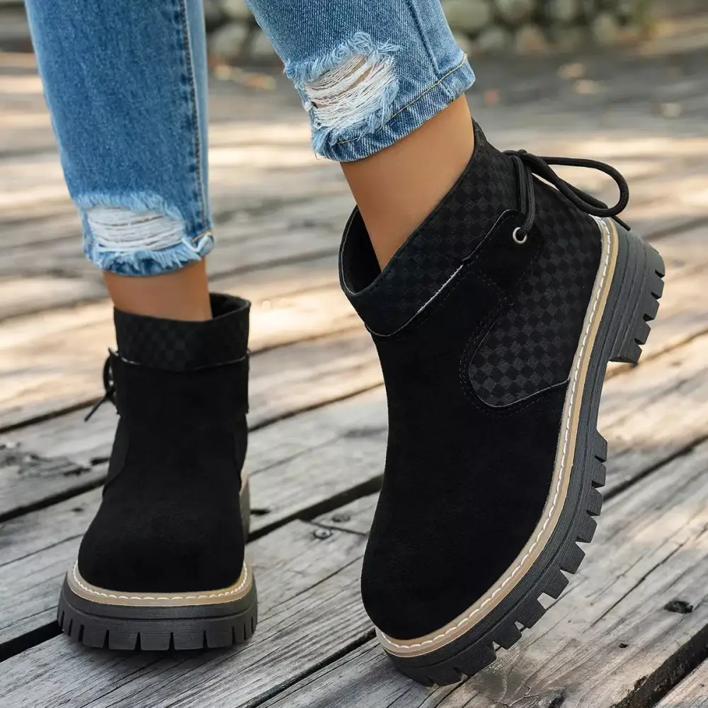 Lightweight Round Toe Platform Boots
