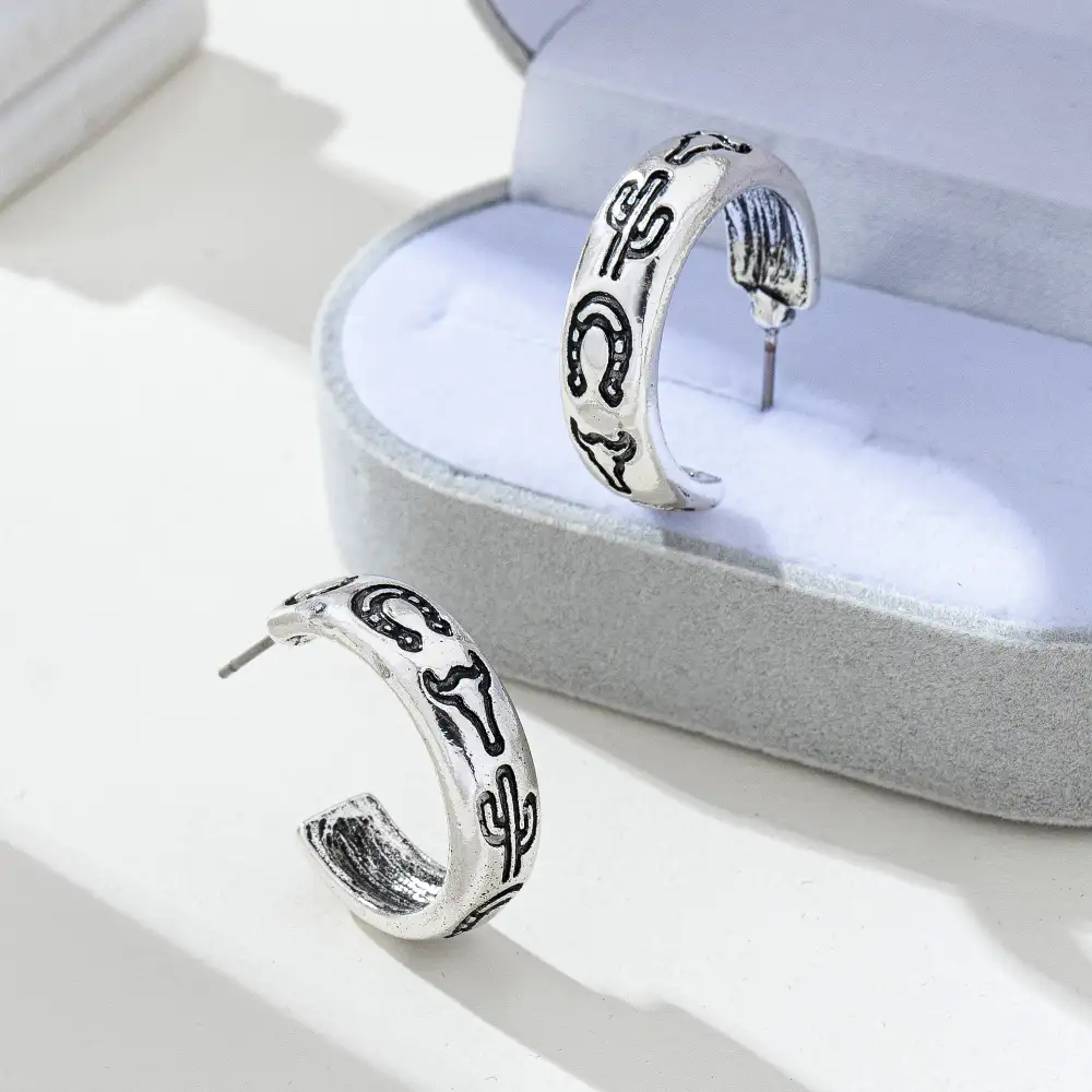 Cowgirl ngraved Hoop arrings
