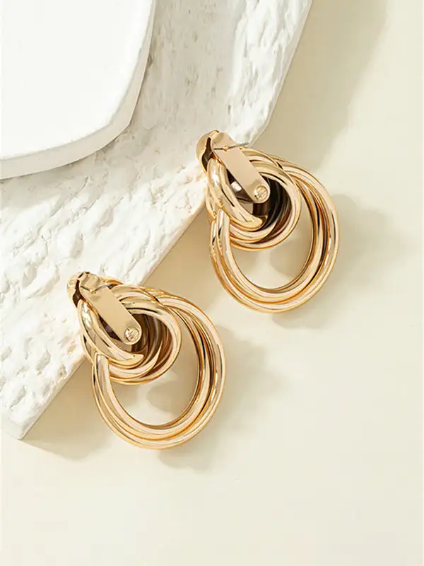 Curved Vintage-Inspired Accent Earrings
