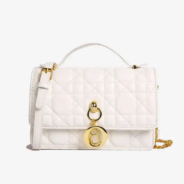 Chic Quilted Black Chain Flap Bag