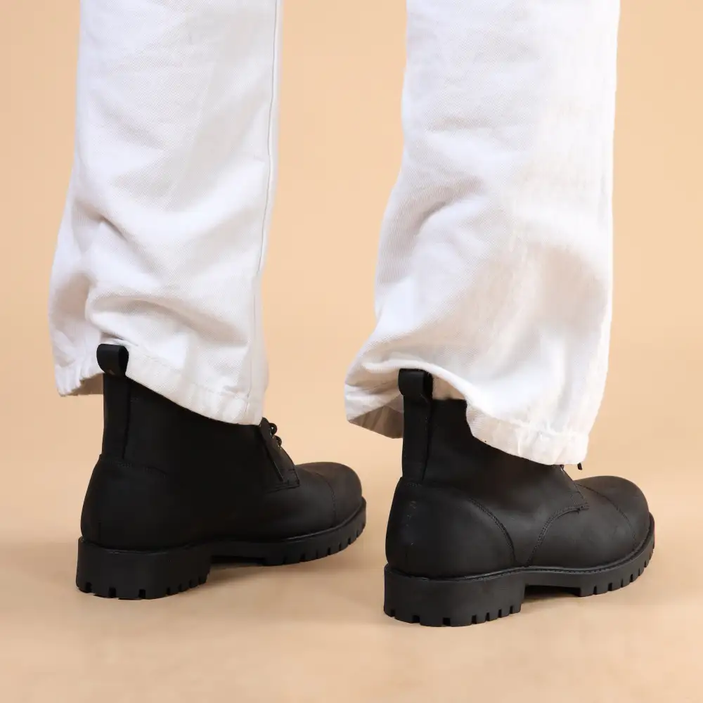 Men's Relaxed Everyday Lace Up Round Toe Riding Boots
