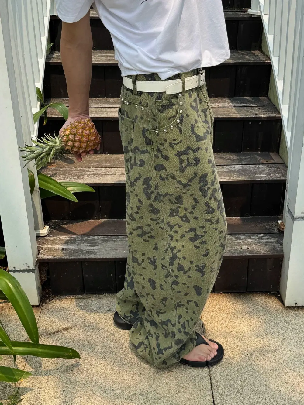 Distressed Camo Loose Fit Jeans