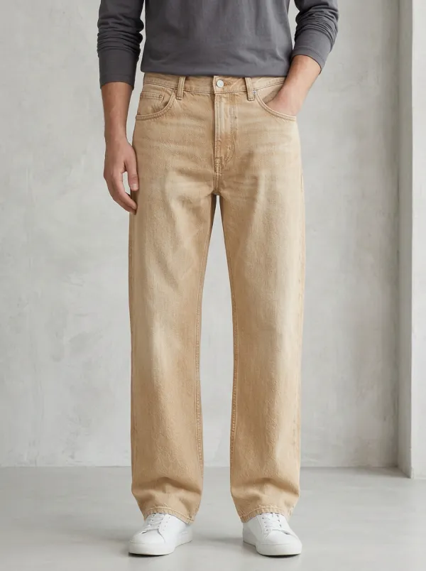 Wash Straight Leg Relaxed Jeans