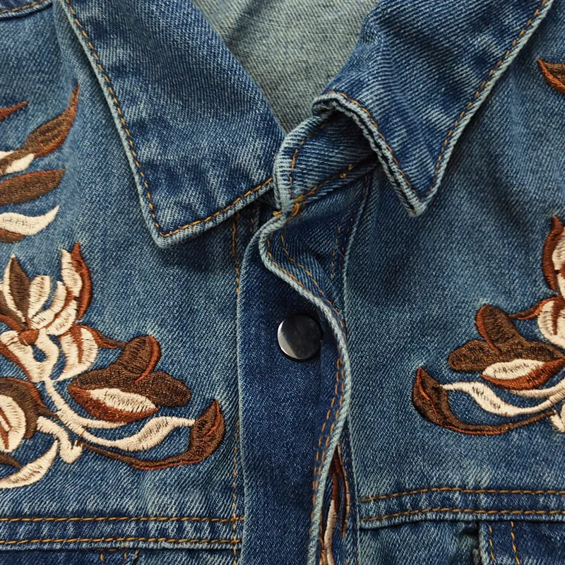 Easy Collar Embroidered Shirt