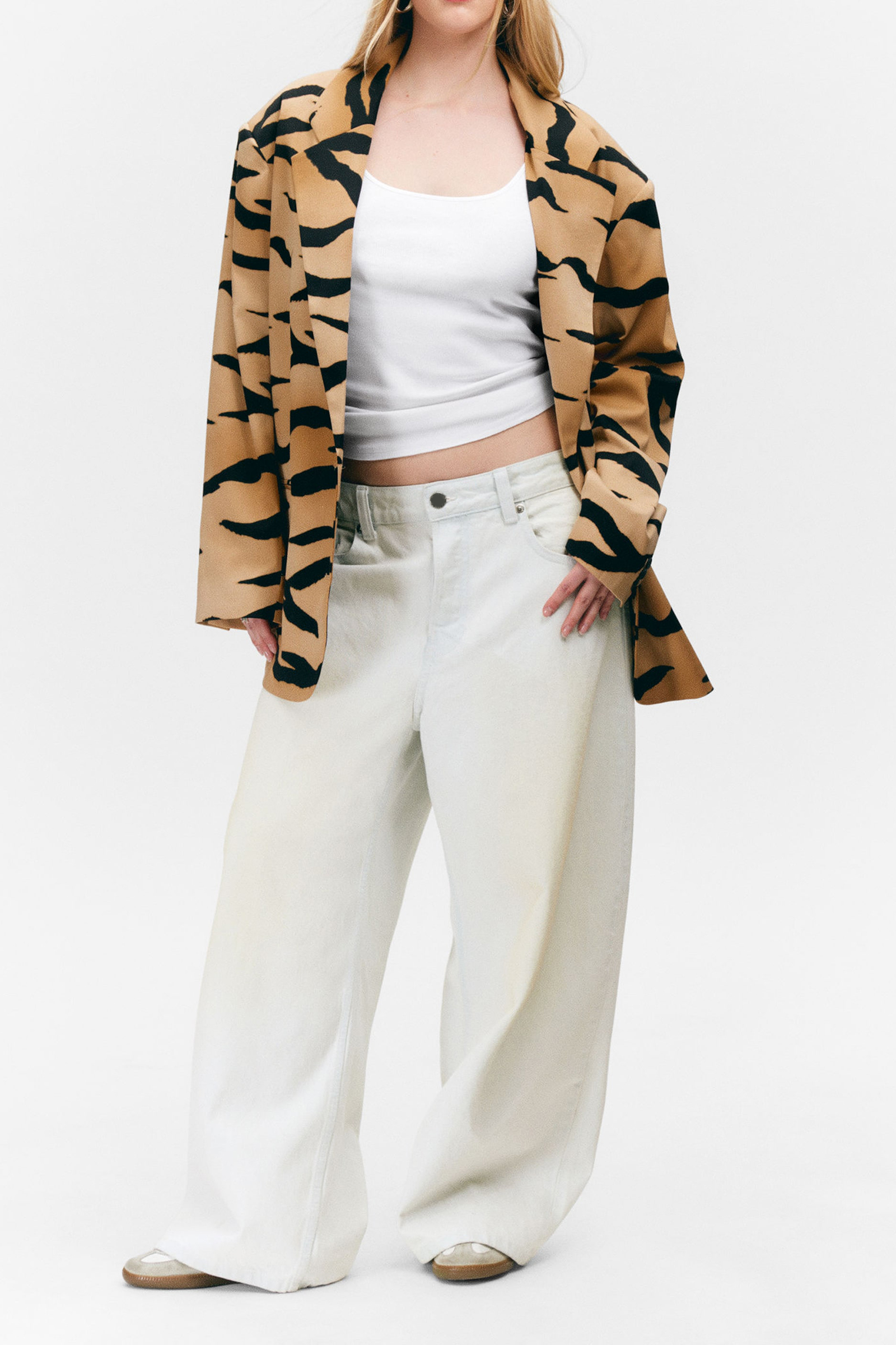 Tiger Printed Lapel Blazer