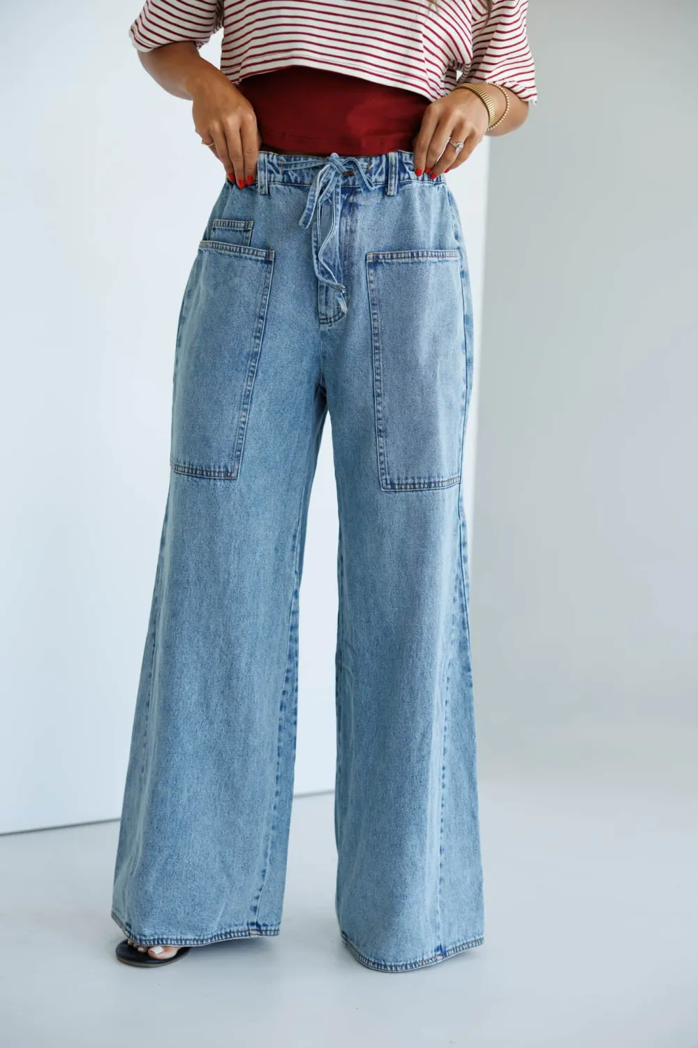 Drawstring Wide-Leg Elastic-Waist Oversized Jeans