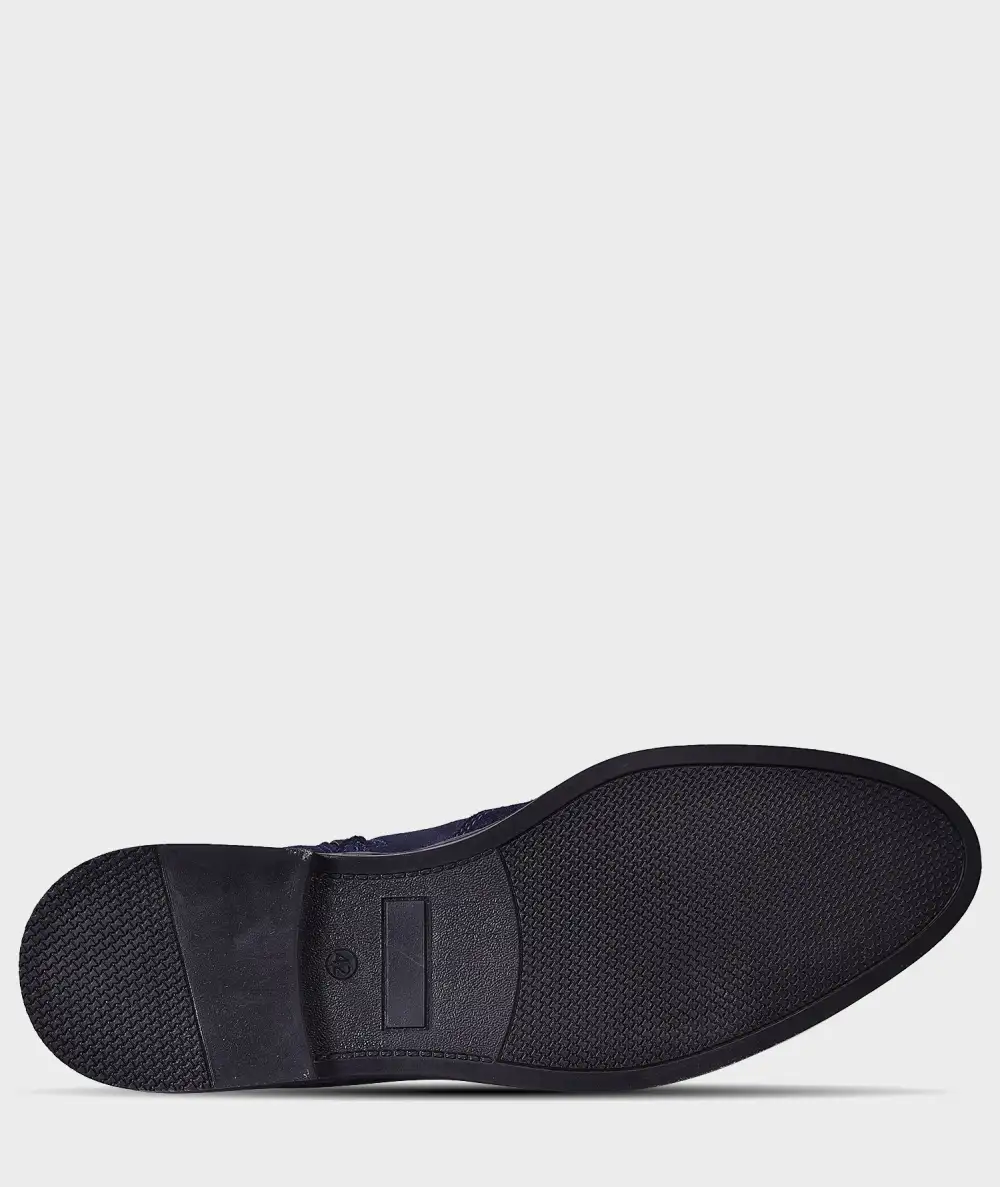 Sleek Everyday Leather Chelsea Boots