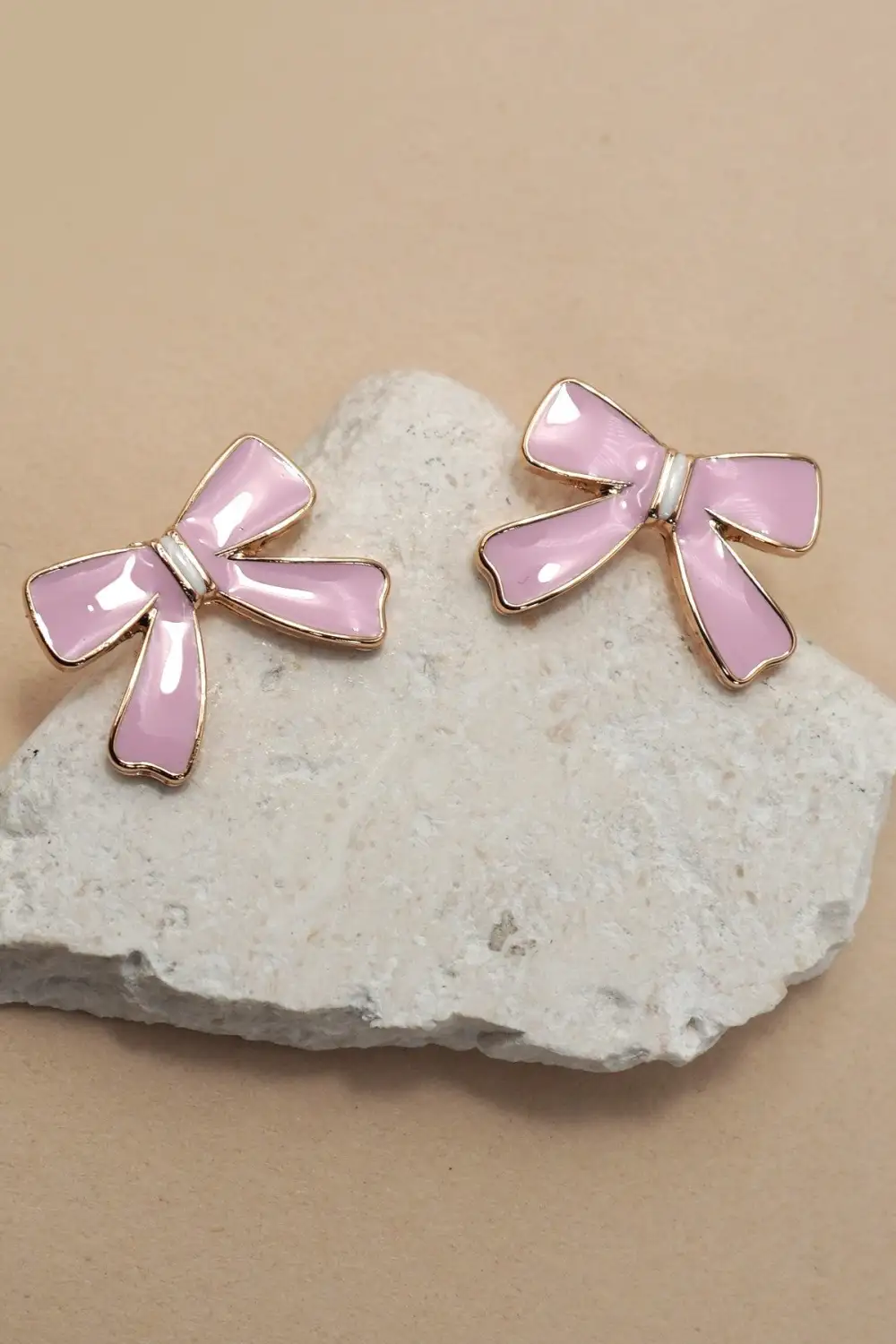 Classic Charming Pink Bow arrings