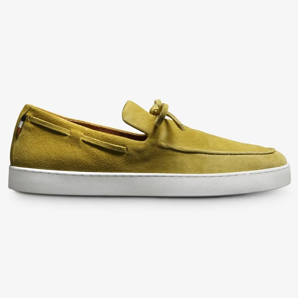Molded Outsoles Lace-up Sneaker