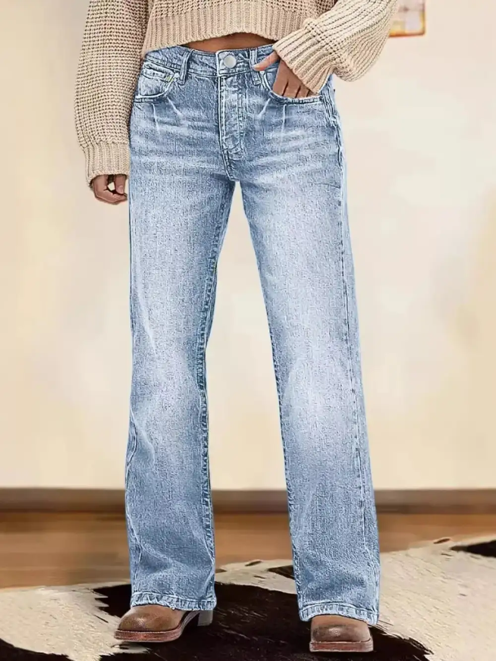 Refined Vintage-Wash Pocketed Stretch Straight Leg Jeans