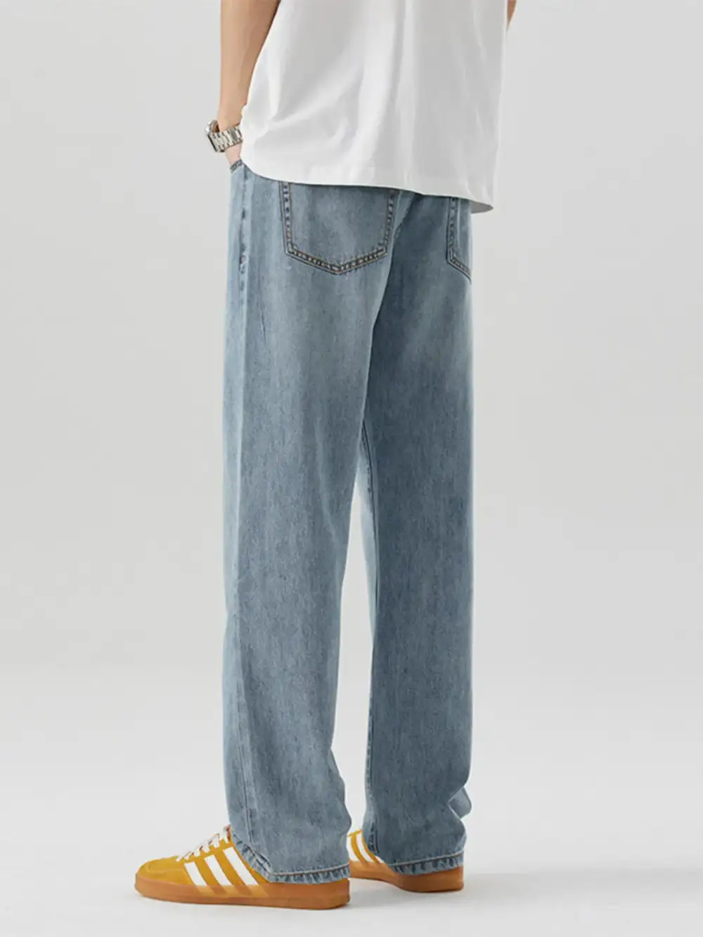 Relaxed Wash Relaxed Fit Jeans