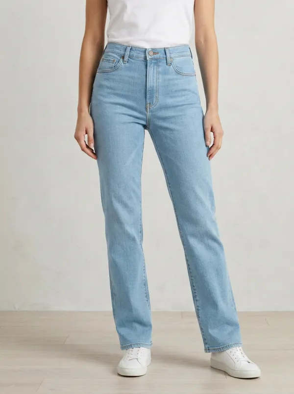 Classic Relaxed Women's Straight-Leg Jeans