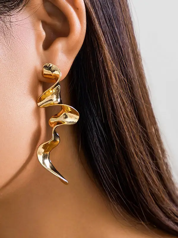 Lustrous Statement Drop Earrings