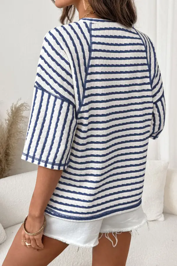Smooth Textured Knit Split Hem Tee