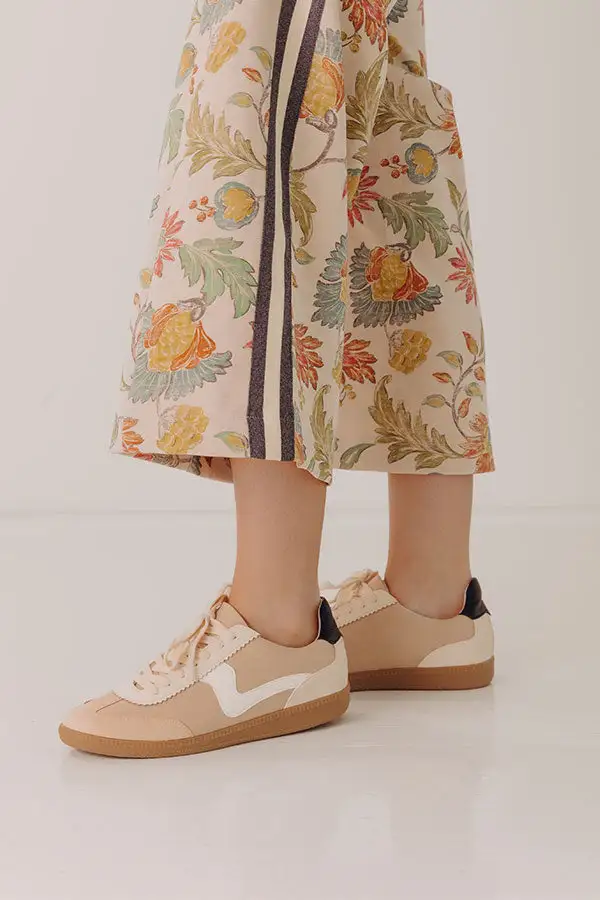 Oatmeal Everyday Classic Sneakers