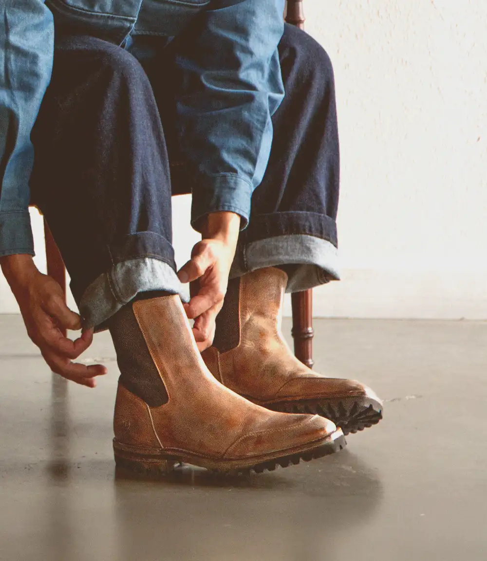 Chelsea Cushioned Leather Ankle Boots