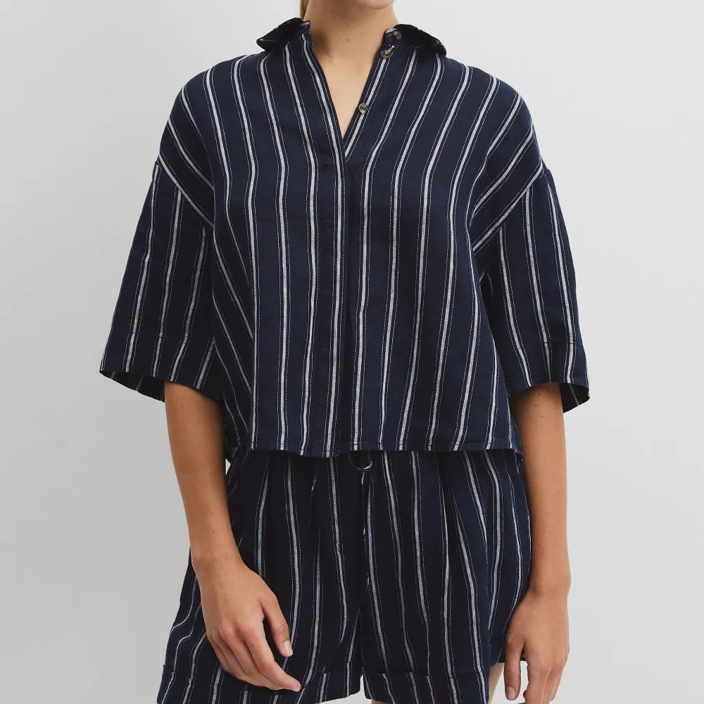 Women's Classic Linen Shirt