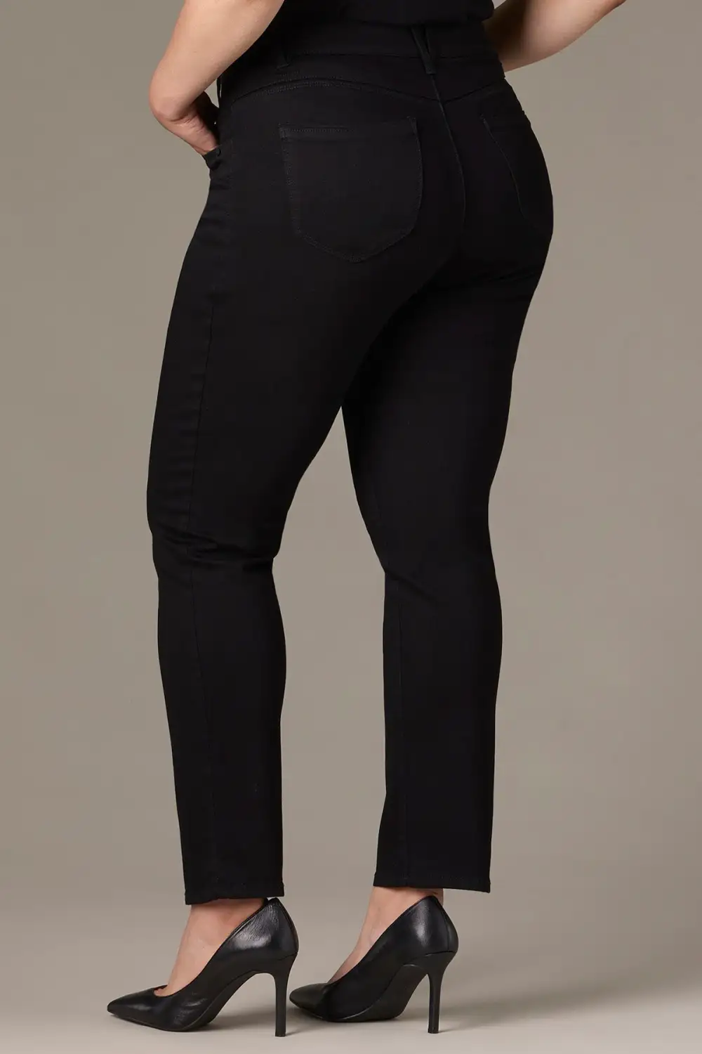 Everyday Mid Rise Straight Leg Plus Size Jeans