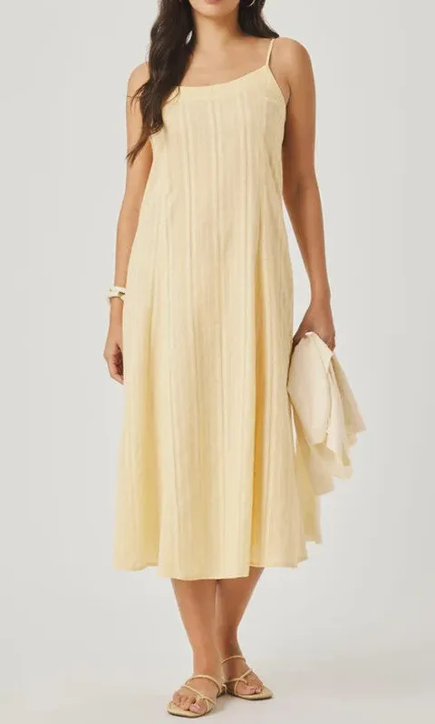 Cream Sleeveless Flowy Midi Dress