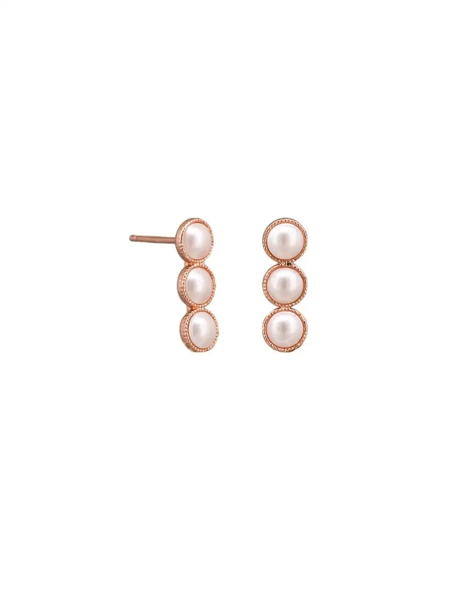 Long Trio Stud Earrings Pearl