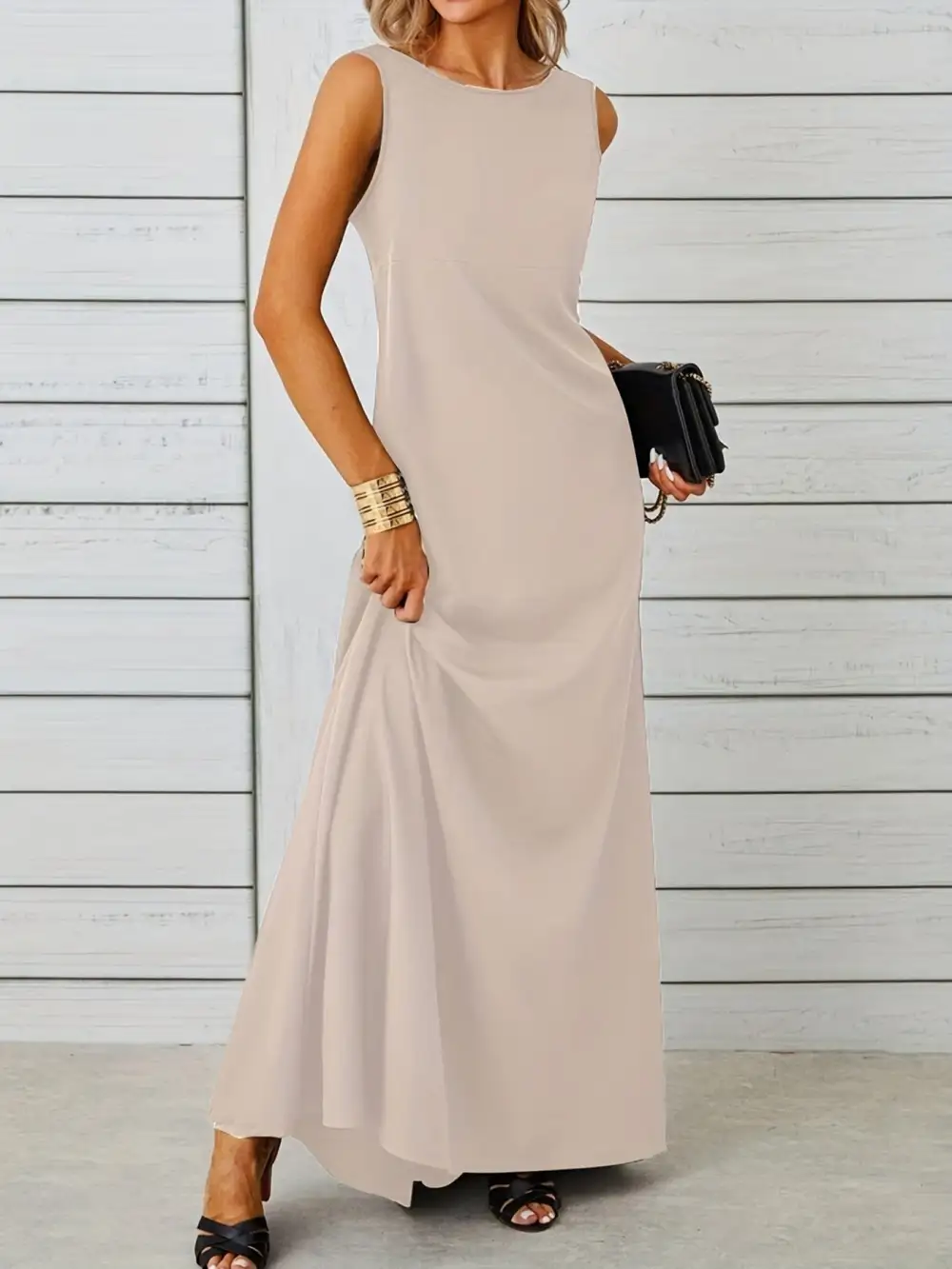 Balanced Detail Sleeveless Maxi Dress