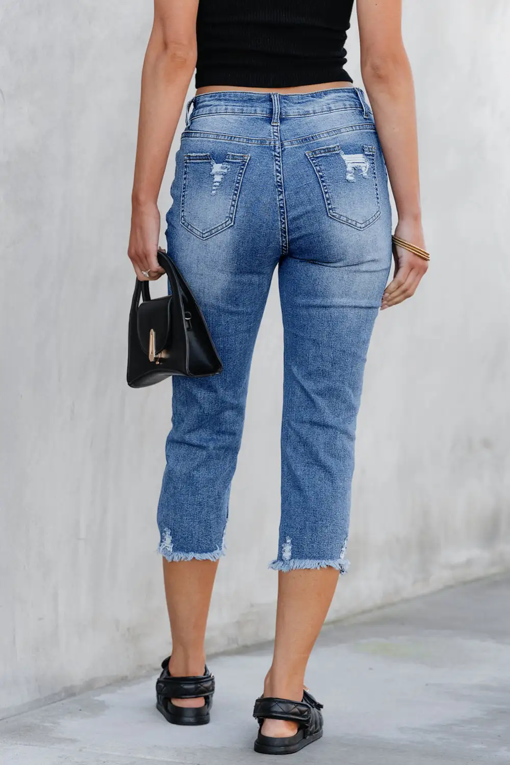 Women's Skinny Distressed Capri Jeans