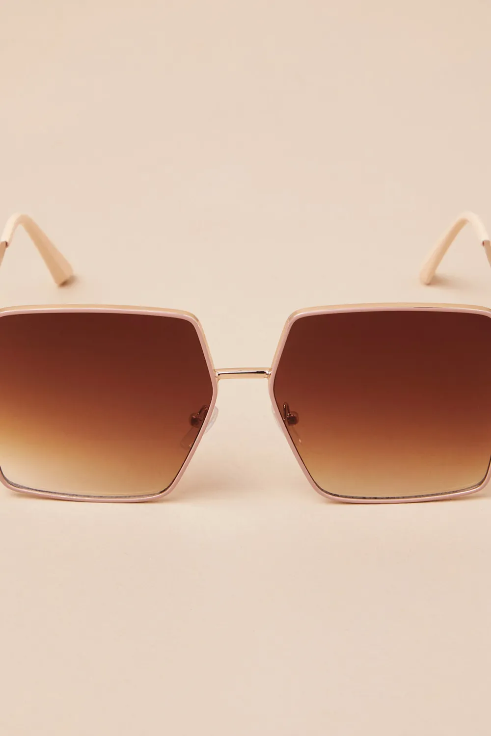 Retro Artistic Square Wide-rimmed Sunglasses