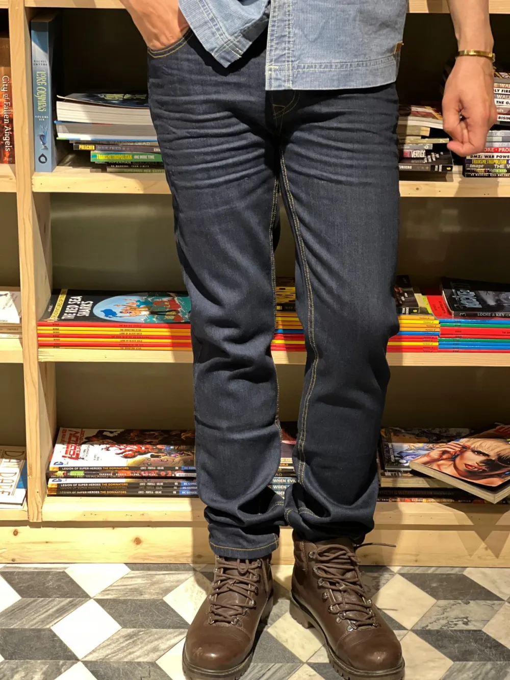 Zipper-Fly Minimal-Detail Slim-Fit Jeans