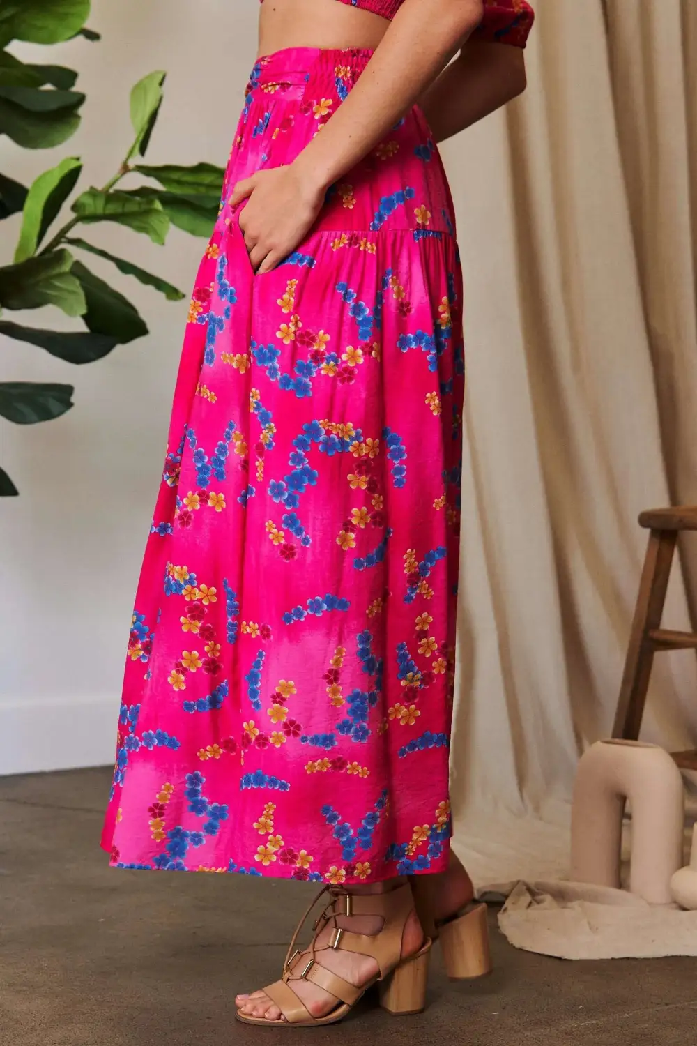 Airy Line Skirt